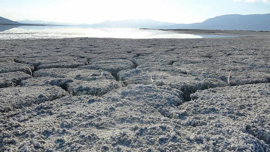 Gözden kaçan felaket: Burdur Gölü'nün yarısı yok oldu! 8